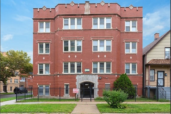 Exterior | Apartments in South Shore, Chicago | Pangea Real Estate